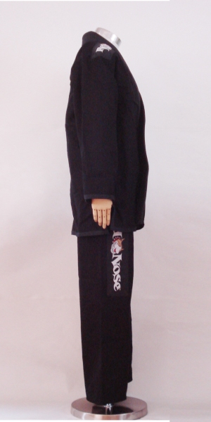 右側から