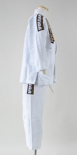 右側から